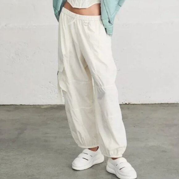 Urban Outfitters Urban Outfitters Jana Nylon Balloon Cargo Pants Size L Large - Picture 2 of 8